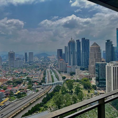 Summer Suites Klcc By Victorians Kuala Lumpur Exterior foto