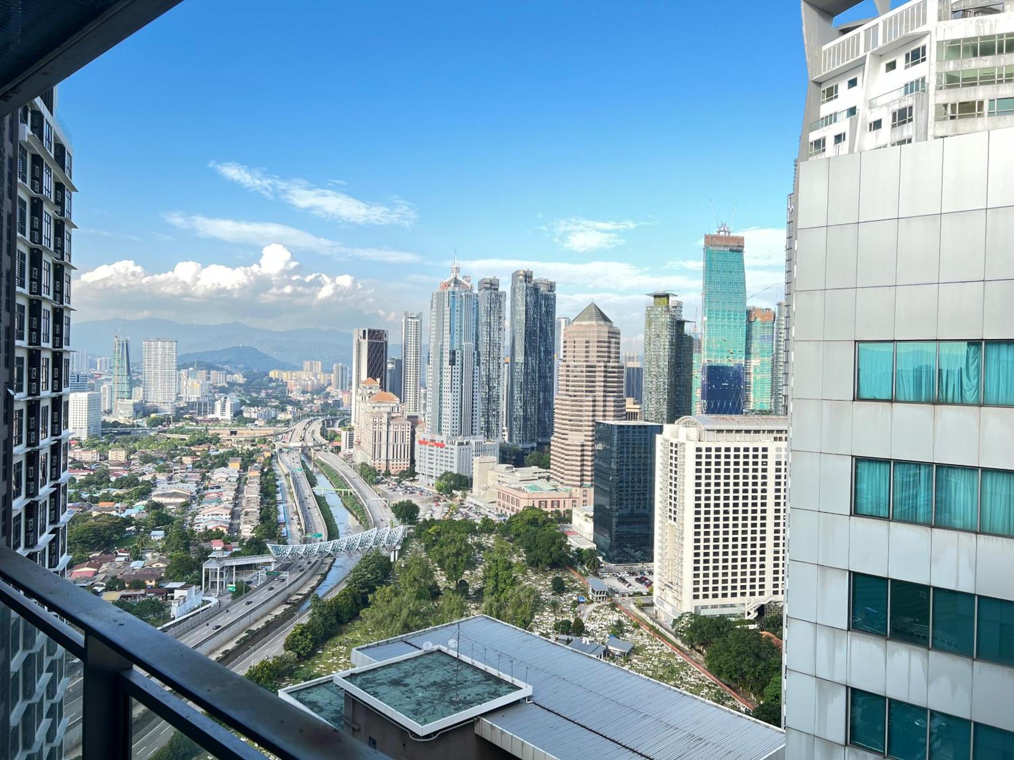 Summer Suites Klcc By Victorians Kuala Lumpur Exterior foto